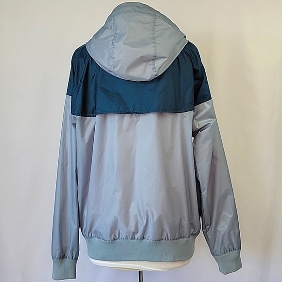 Nike Hooded Windrunner Windbreaker Green Size Medium - Picture 6 of 14